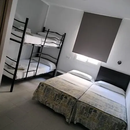 Casa de hóspedes Tahiti Rs 2*