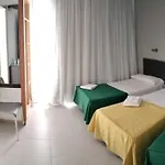 Tahiti Rs Penzion 3*