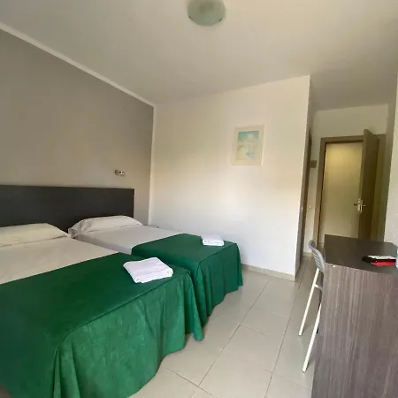 Pensión Tahiti Rs 2*