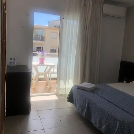 Pensión Tahiti Rs Salou