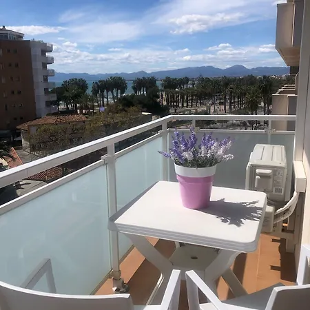 Tahiti Rs Pensión Salou
